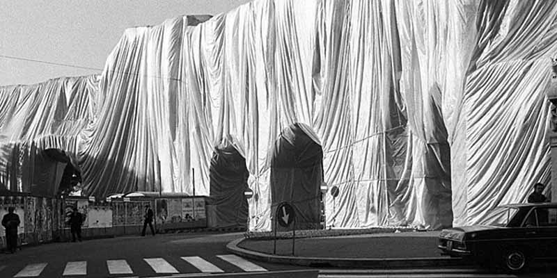 Christo and Jeanne-Claude↗